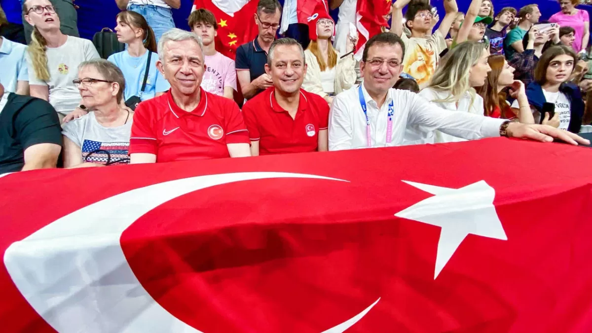 Mansur Yavaş, Özgür Özel ve Ekrem İmamoğlu Paris Olimpiyat Oyunları'nda