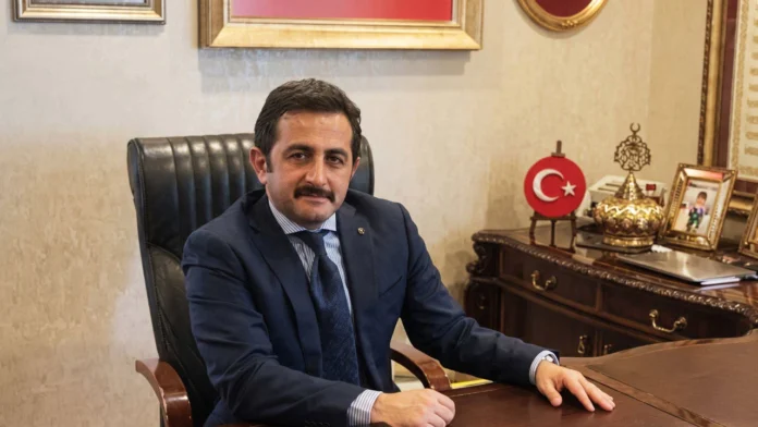 mustafa aksu-fon-bakan yardımcısı